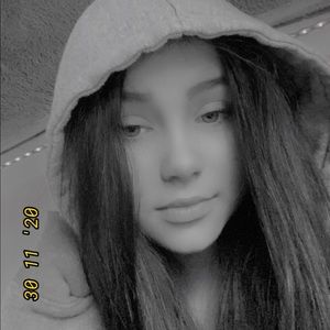 Meet your Posher, Alexi